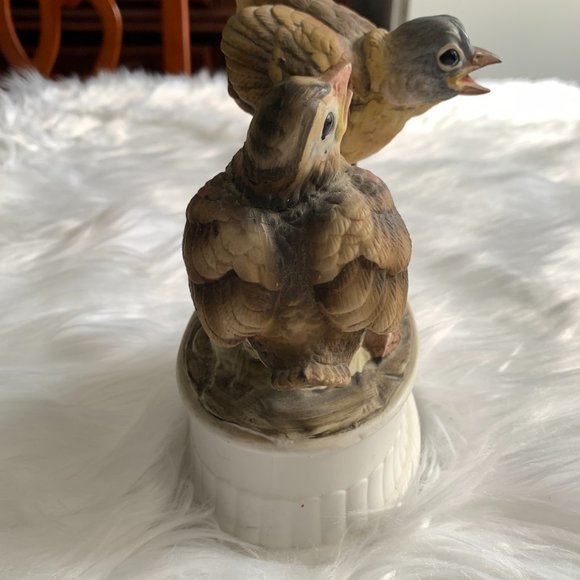 Lefton China Gold Finch Figurine #KW5157 Hand Painted Golden Finch 7" Statue - Picture 3 of 8